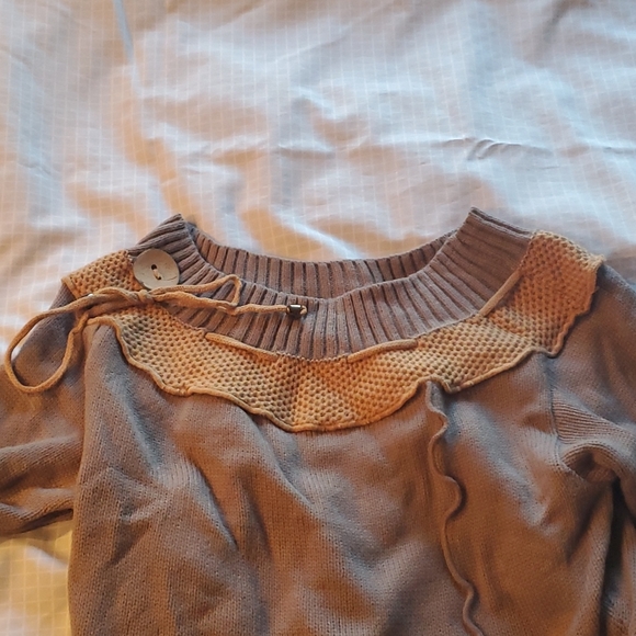 Sweater - Picture 2 of 2